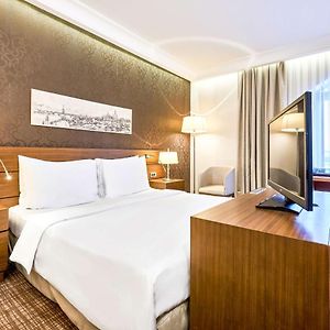 Premium King Room